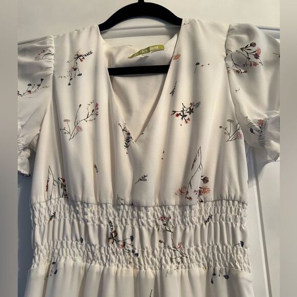Gianni Bini dress white with floral pattern - Picture 4 of 11
